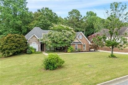 Front of 116 Carriage House Ln, Auburn, AL 36830