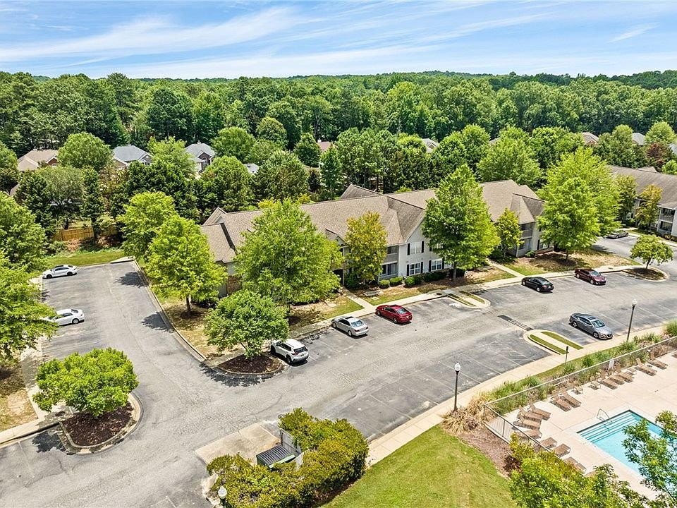 Front of 1385 S Donahue Dr, Apt 2103, Auburn, AL 36832