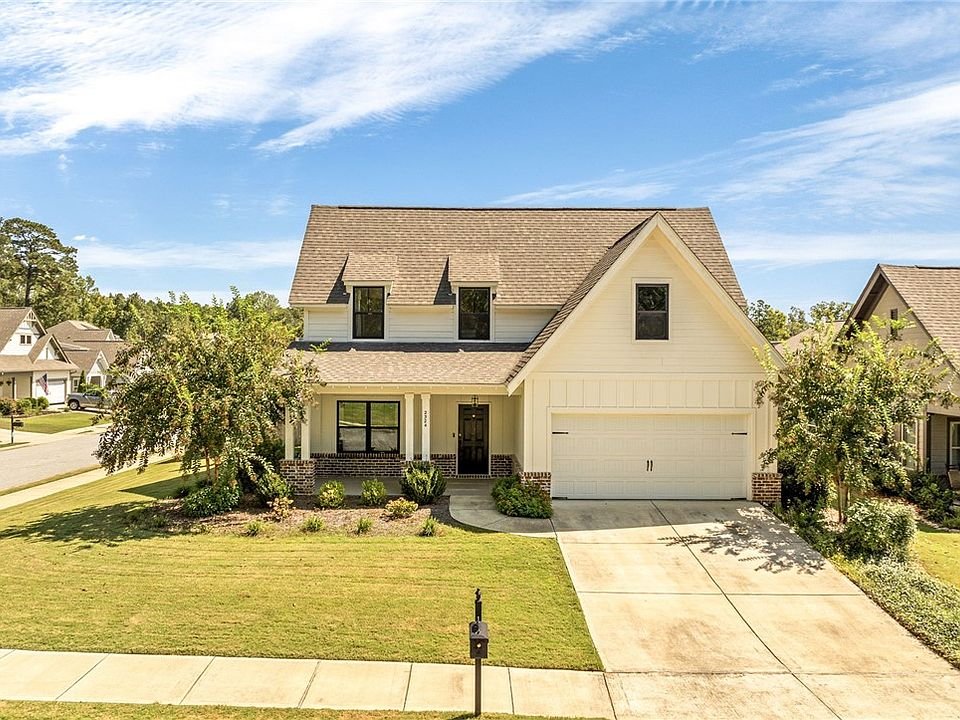 Front of 2324 Rutland Rd, Auburn, AL 36832