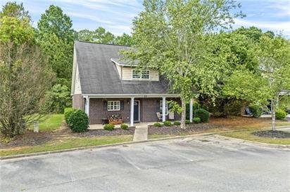 Front of 807 W Longleaf Dr, Unit 10, Auburn, AL 36832